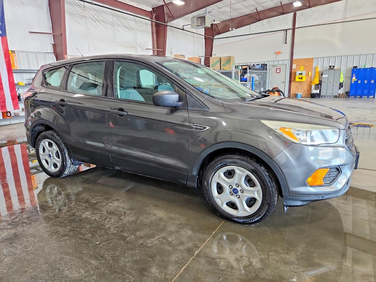 Ford Escape S