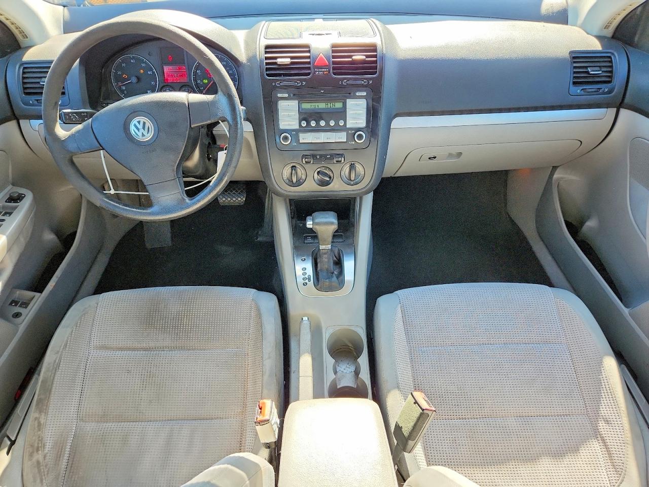 Volkswagen Jetta S