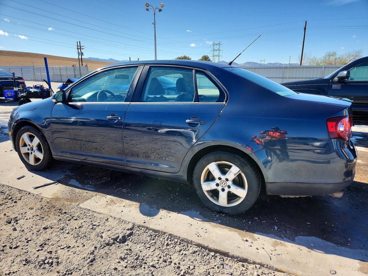 Volkswagen Jetta S