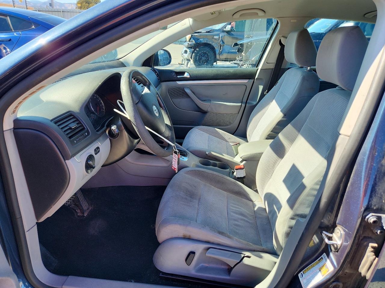 Volkswagen Jetta S
