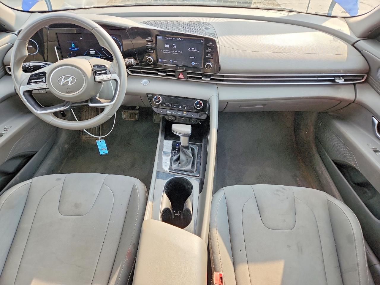 Hyundai ELANTRA Sel