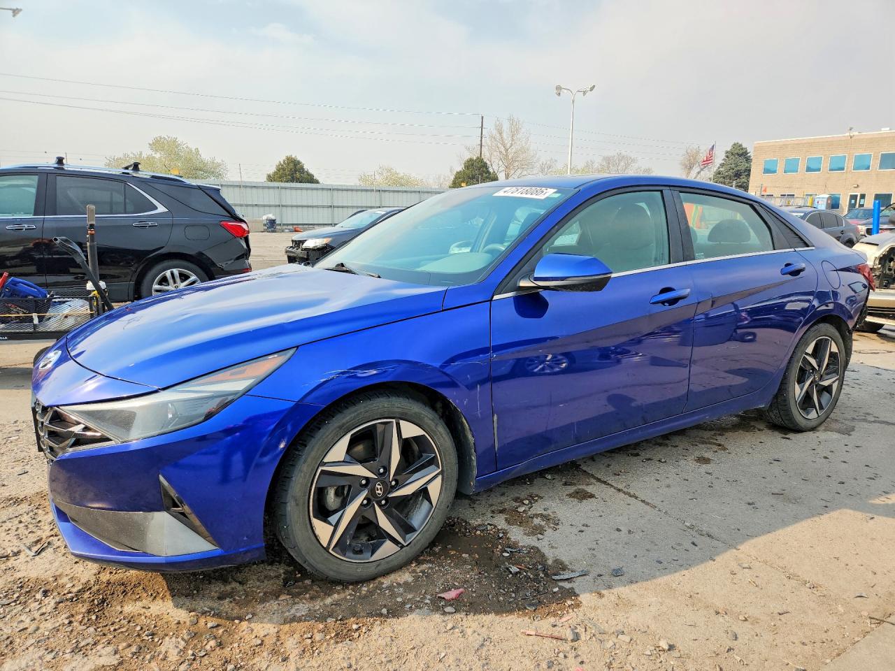 Salvage Hyundai ELANTRA Image