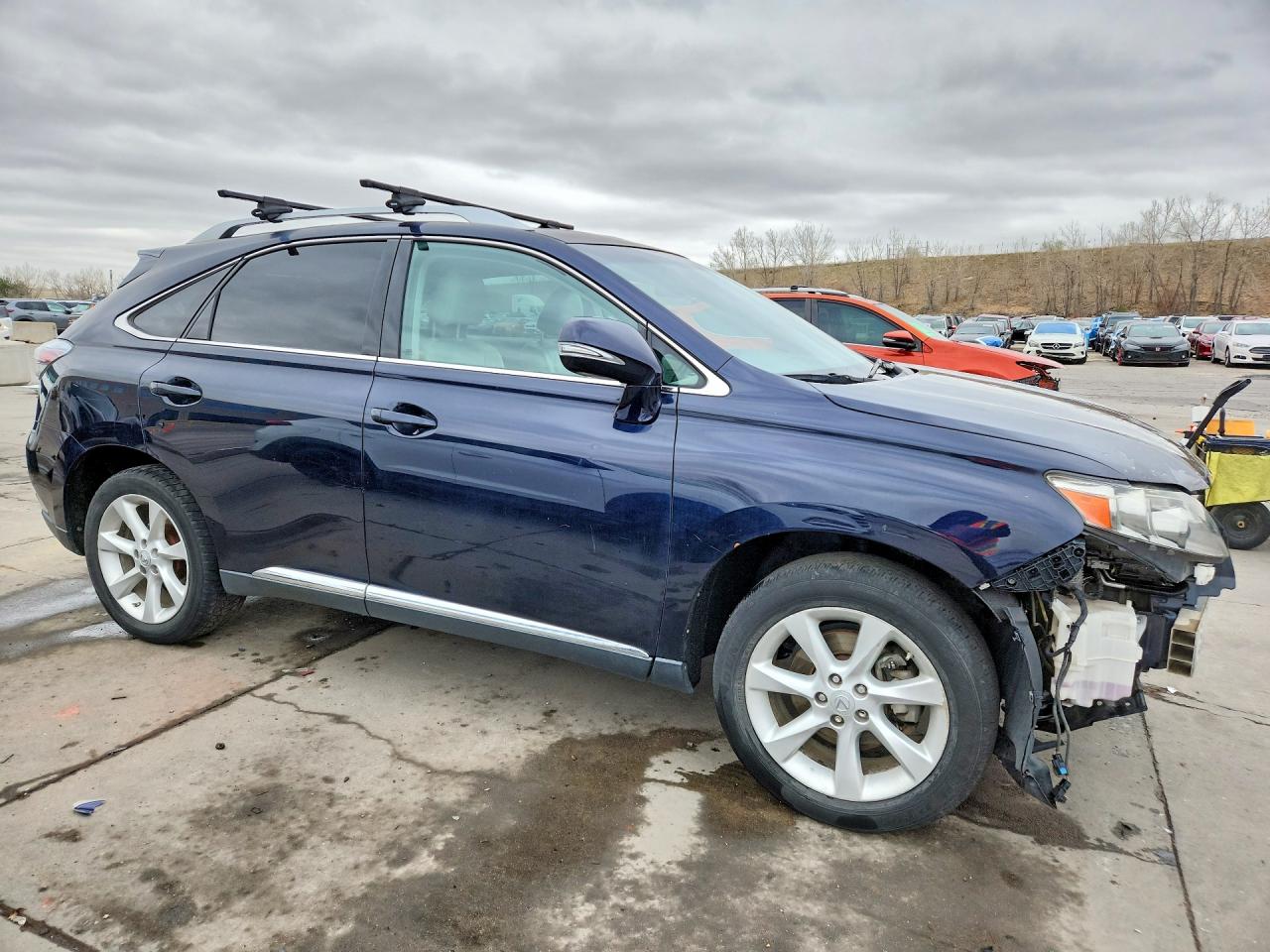 Lexus RX Base