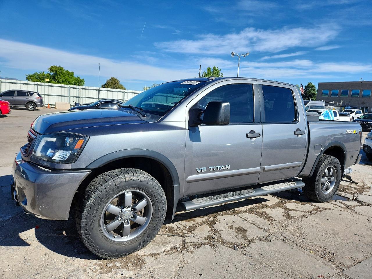 Salvage Nissan Titan Image