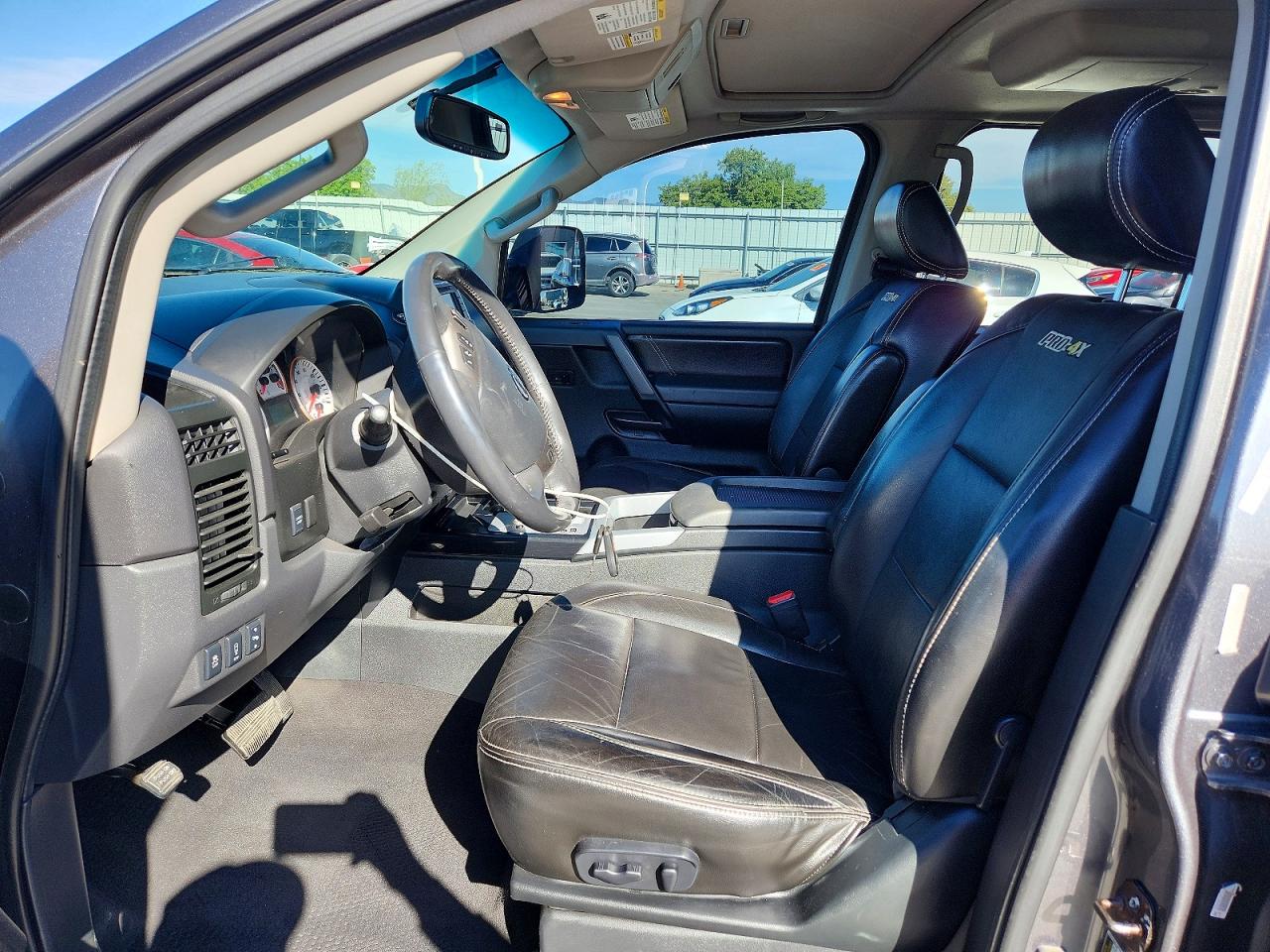 Nissan Titan Pro-4x