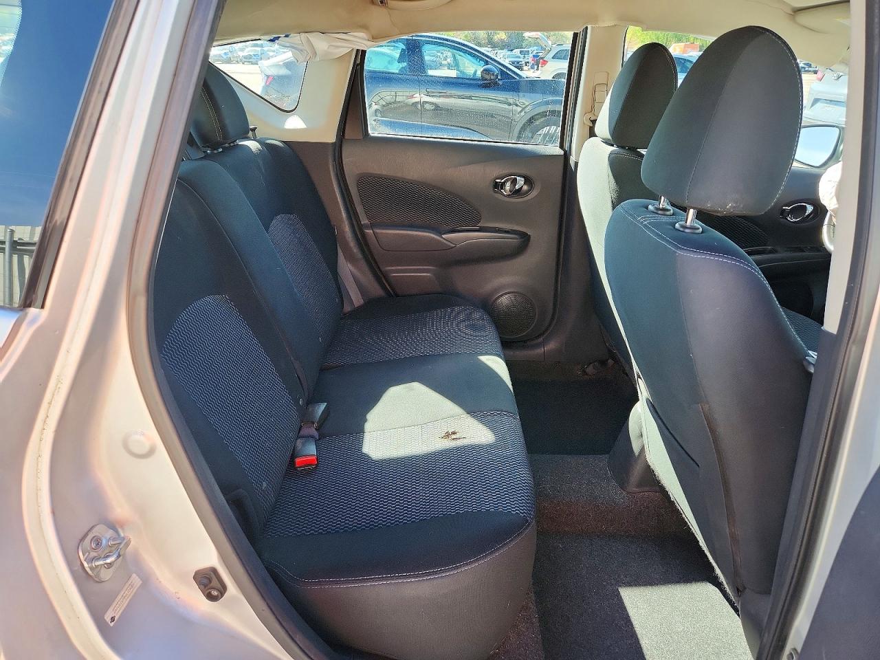 Nissan Versa Sv