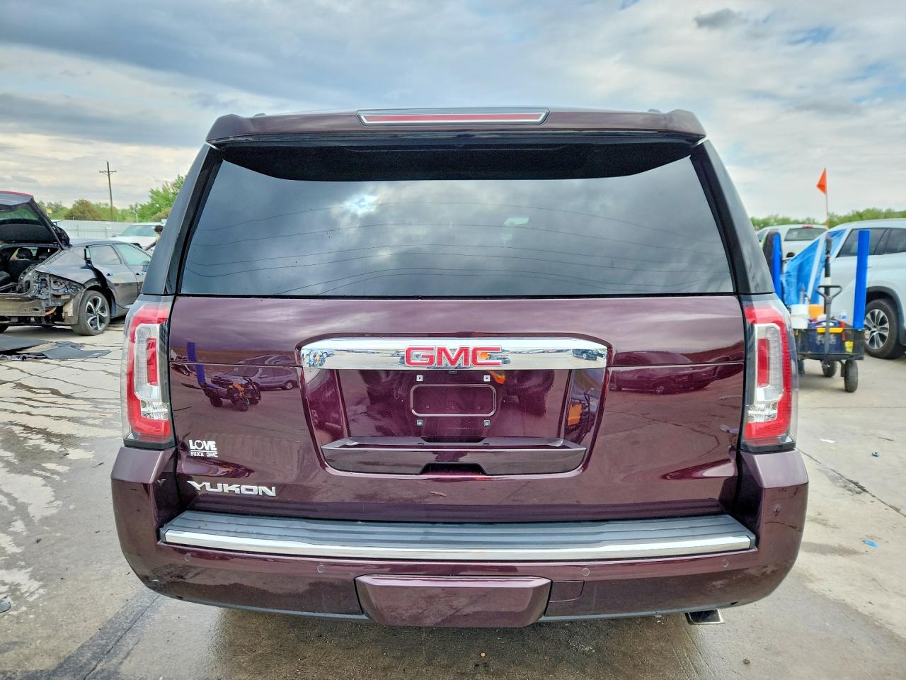 GMC Yukon Denali