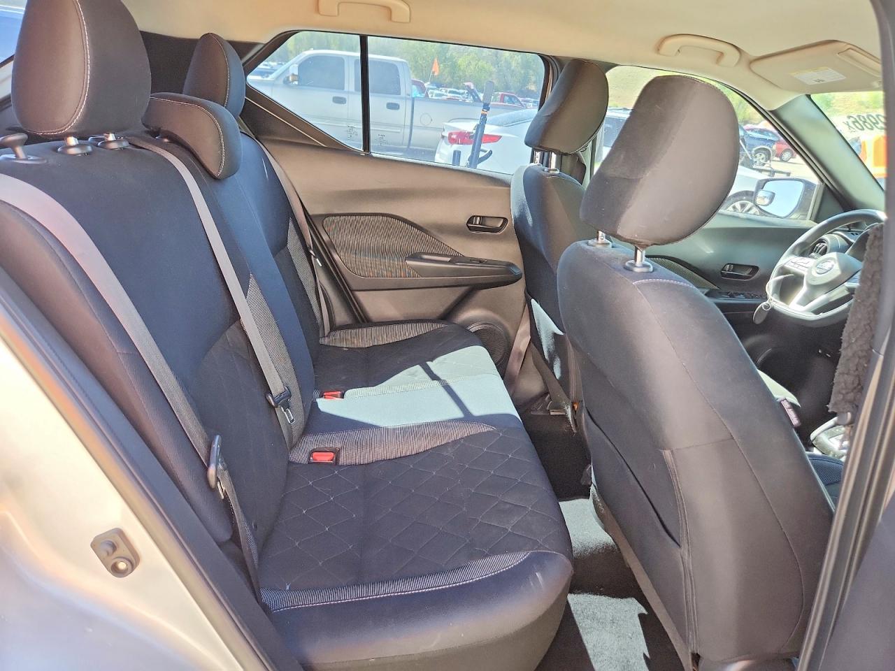 Nissan Kicks S
