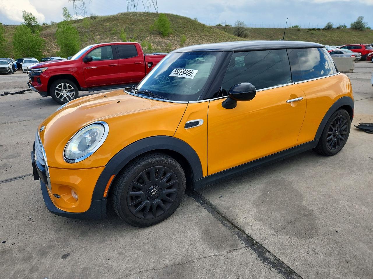 Salvage MINI Cooper Image