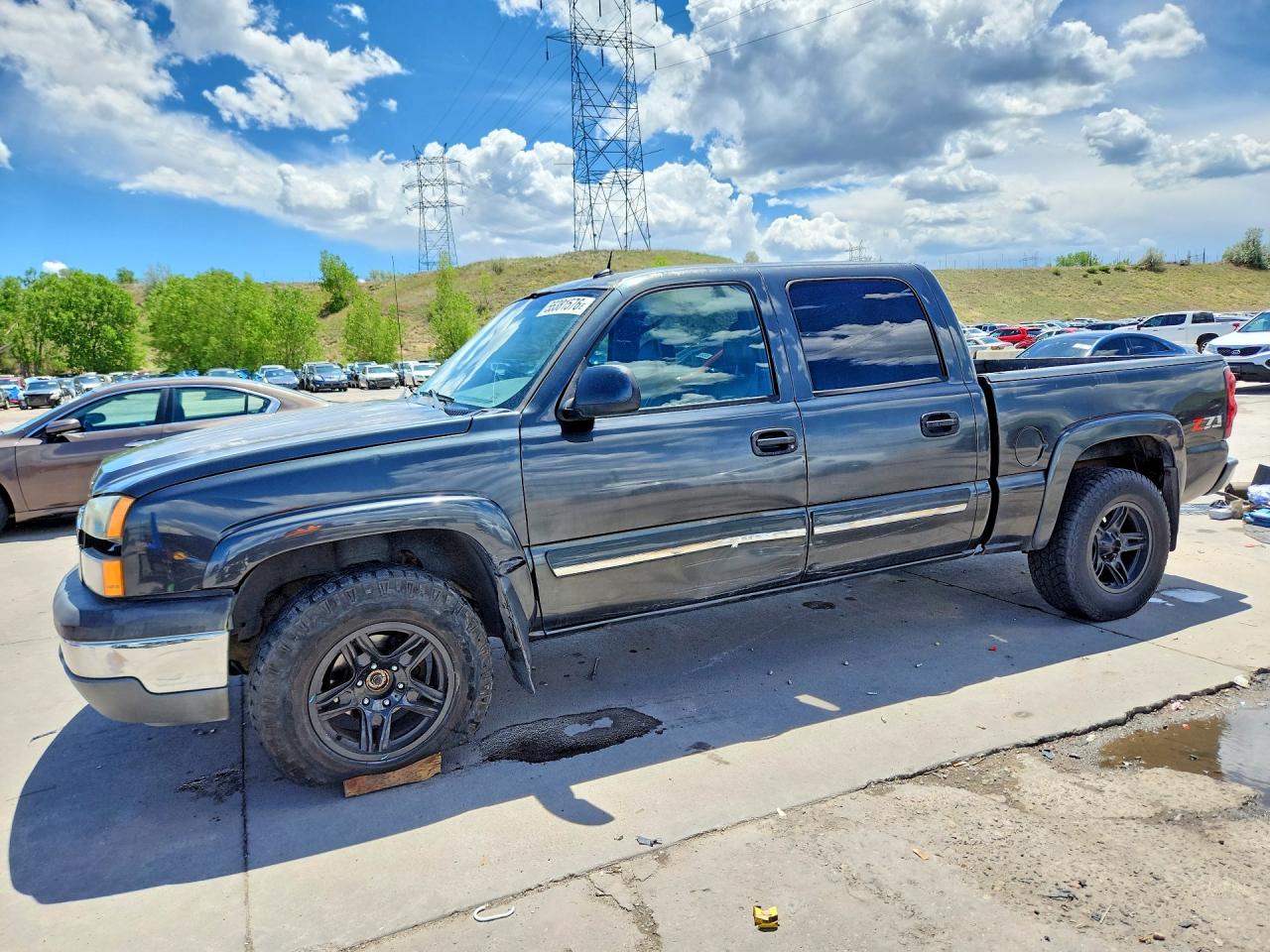 Salvage Chevrolet Silverado Image