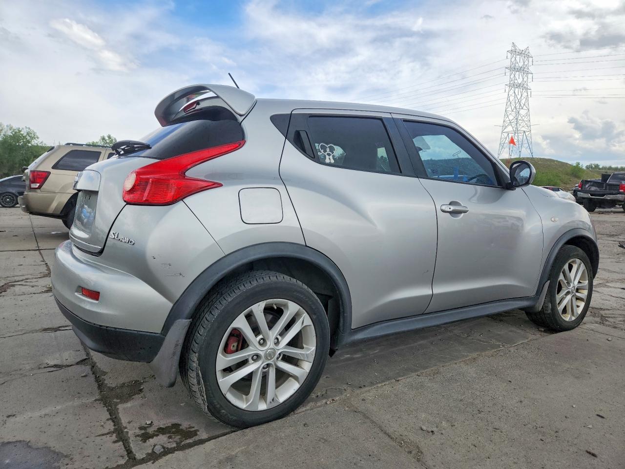 Nissan JUKE S