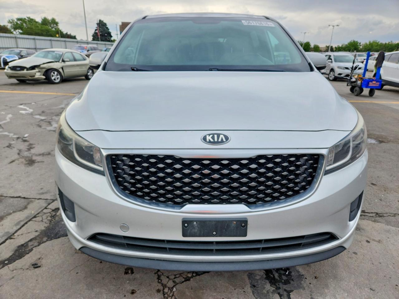 Kia Sedona Lx