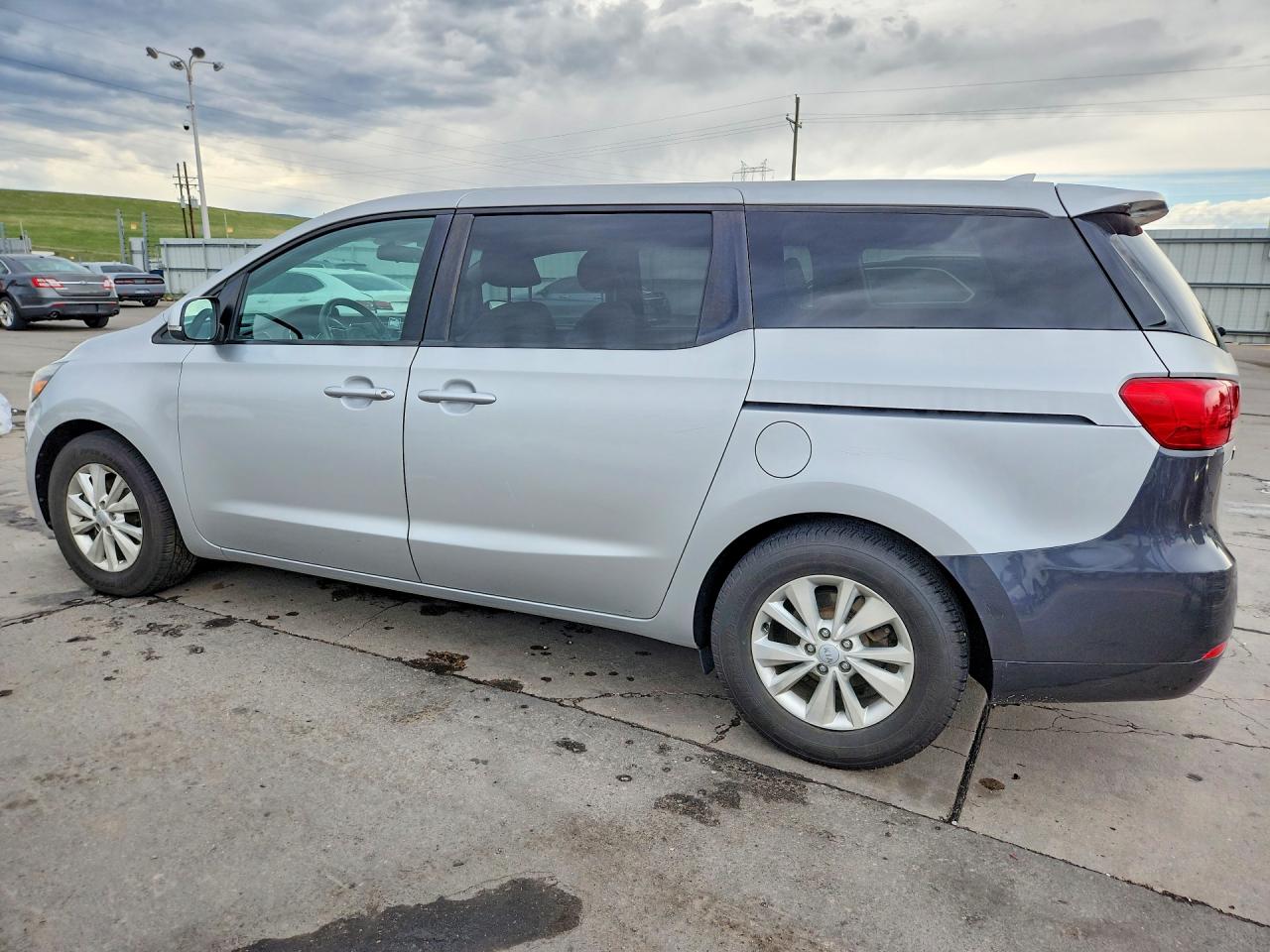 Kia Sedona Lx