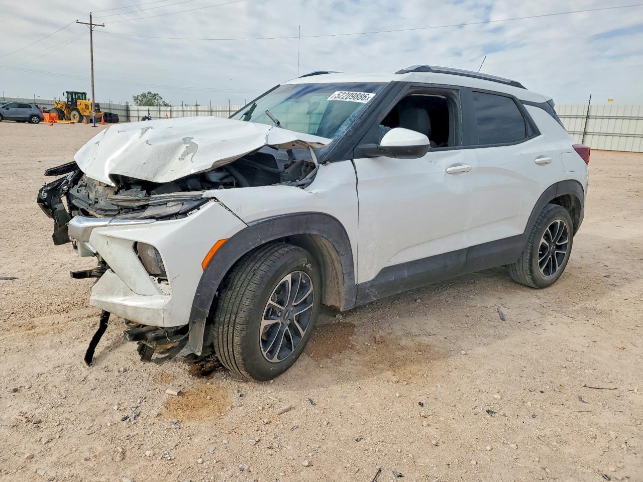 Salvage Chevrolet Trailblazer Image