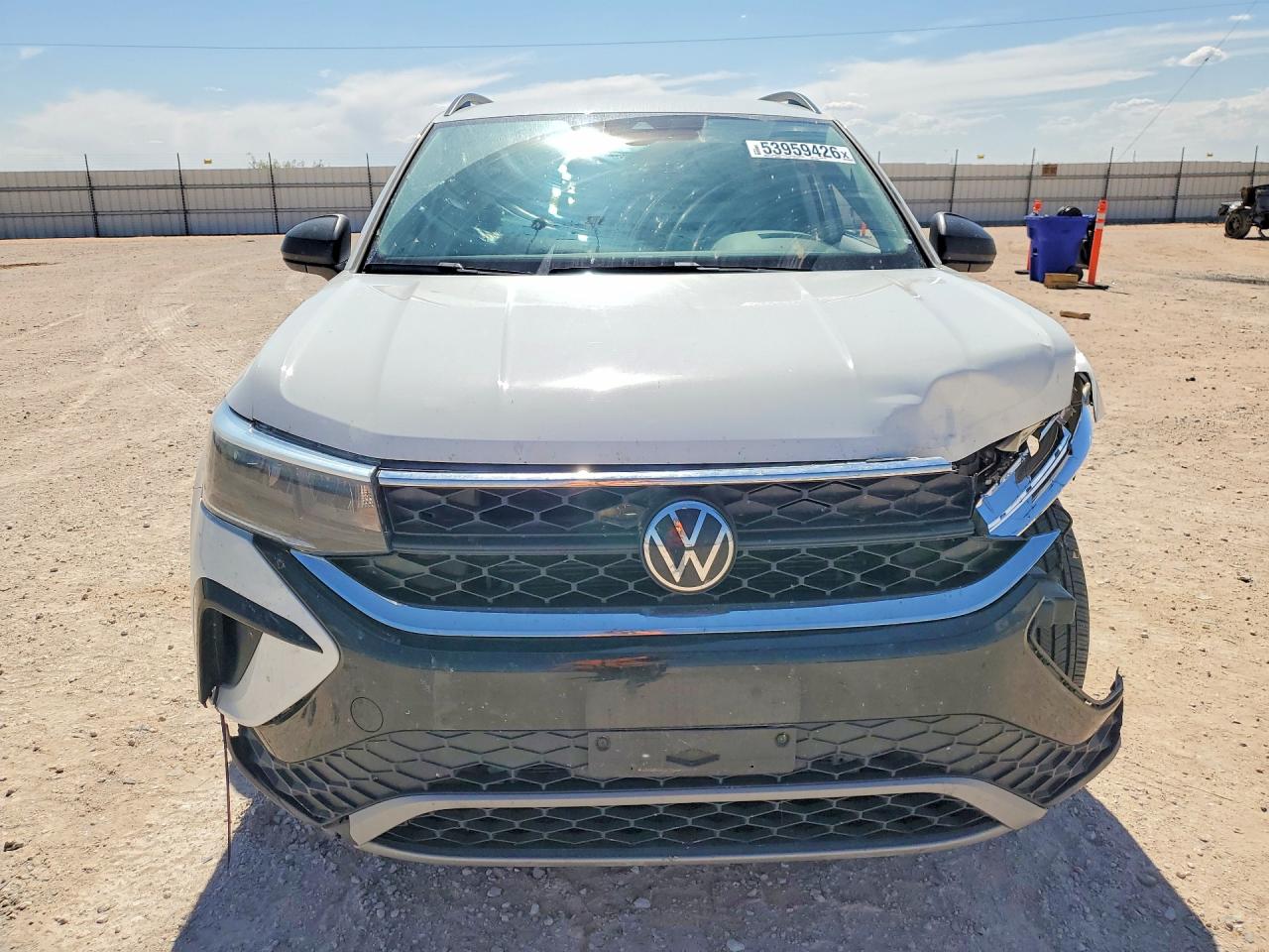 Volkswagen Taos S