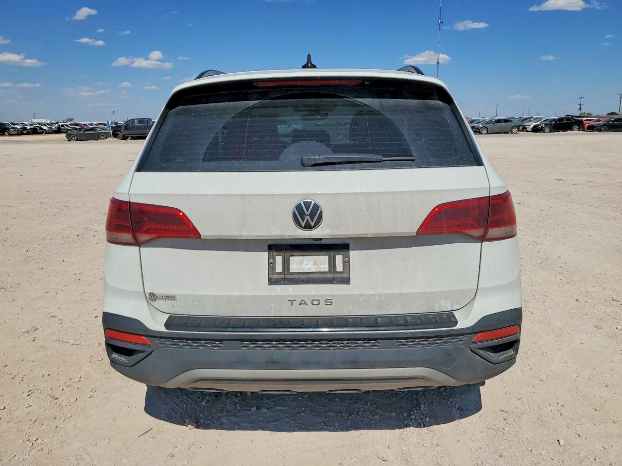 Volkswagen Taos S