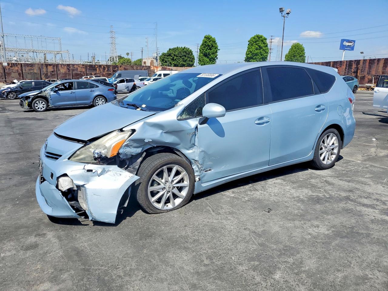 Salvage Toyota Prius Image