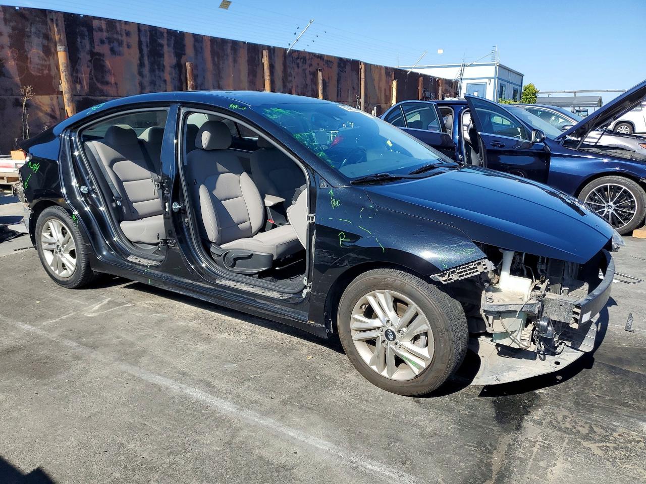 Hyundai ELANTRA Value Edition