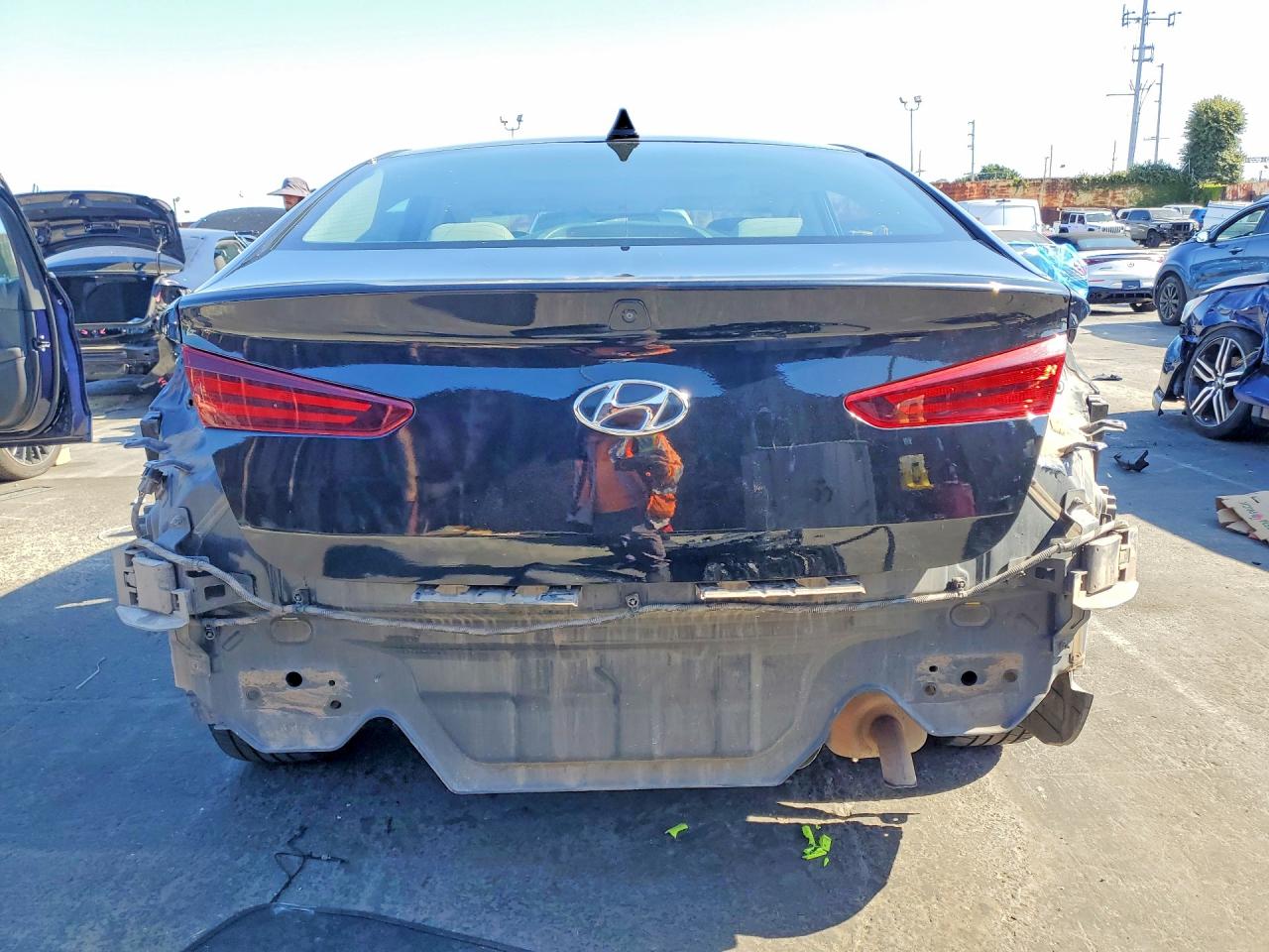 Hyundai ELANTRA Value Edition