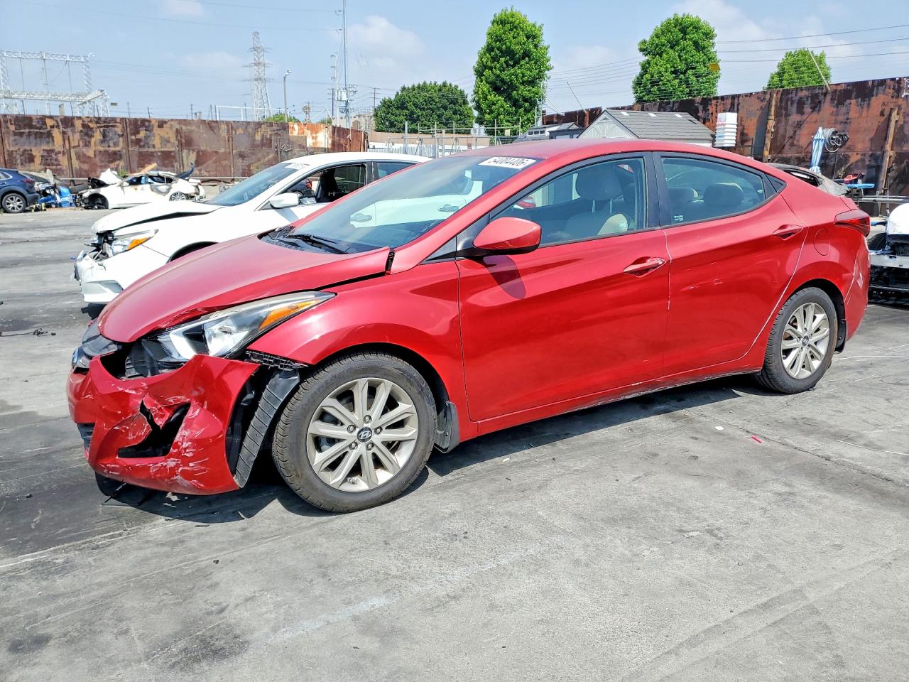 Salvage Hyundai ELANTRA Image