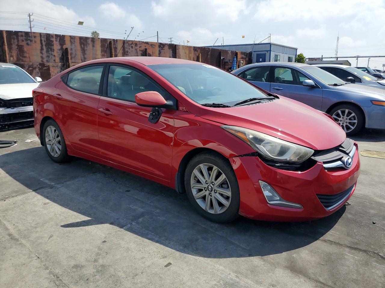Hyundai ELANTRA