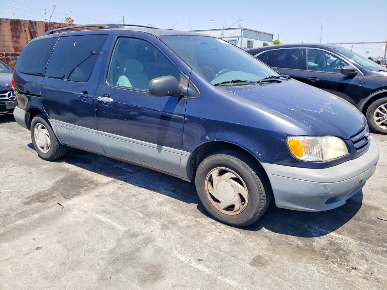 Toyota Sienna Le