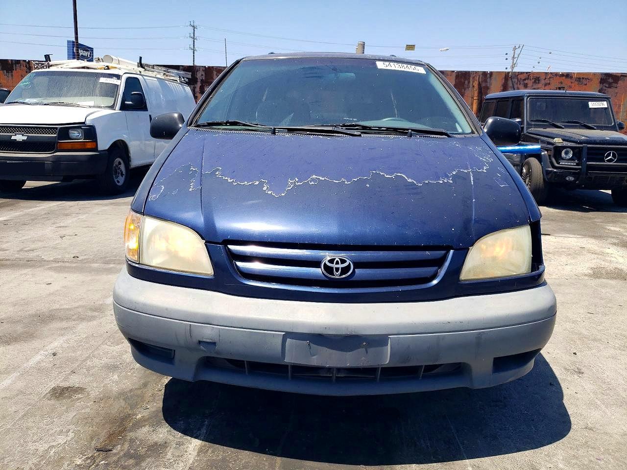 Toyota Sienna Le