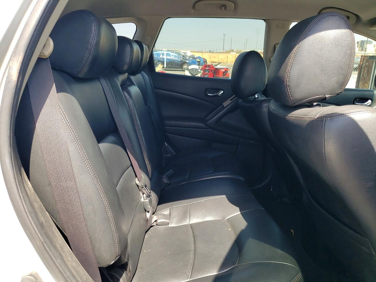 Nissan Murano S