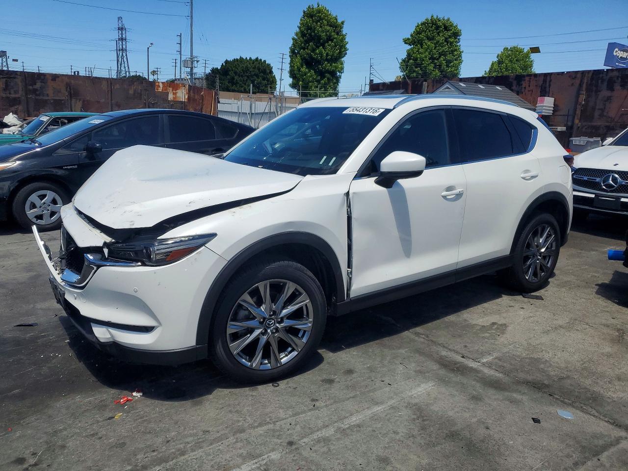 Salvage Mazda Cx Image