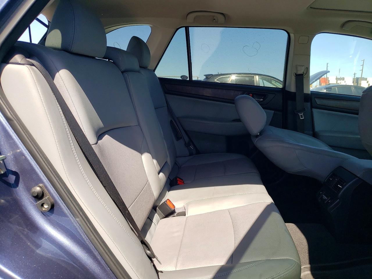 Subaru Outback 3.6r Limited