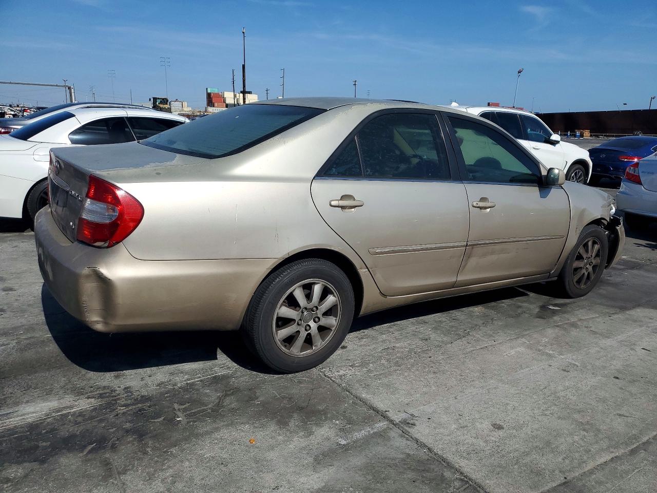 Toyota Camry Xle V6