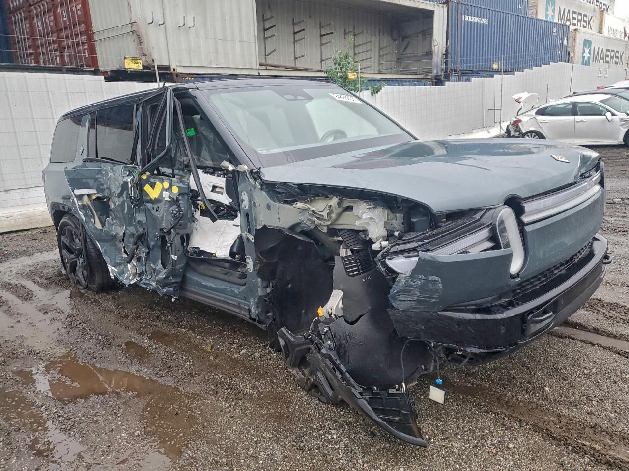 Rivian R1s Premiu Premium