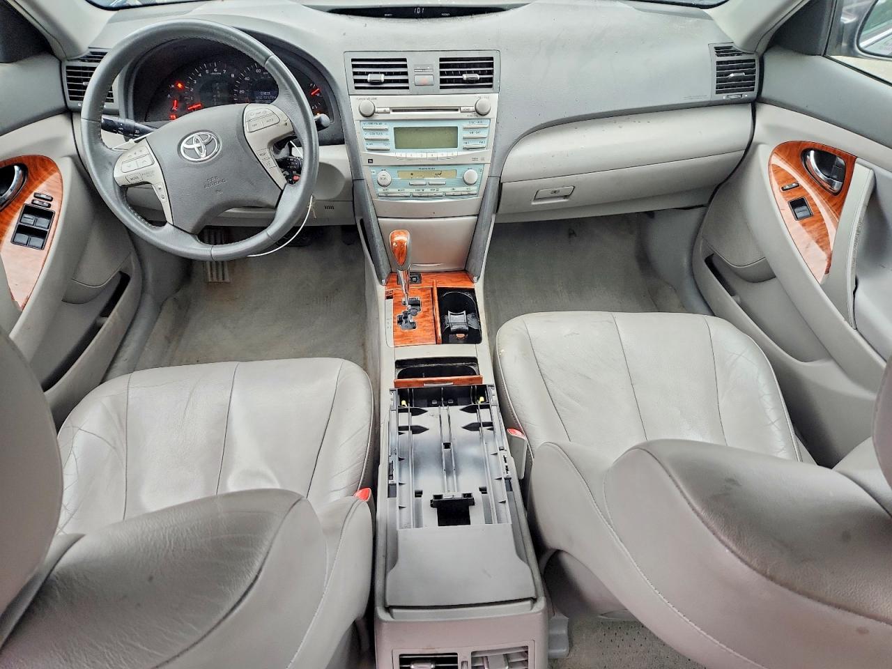 Toyota Camry Xle