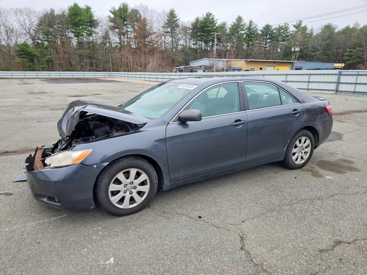 Salvage Toyota Camry Image