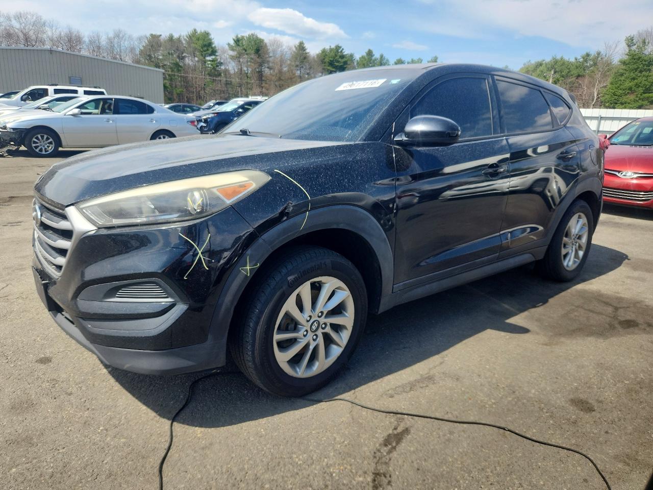 Salvage Hyundai TUCSON Image