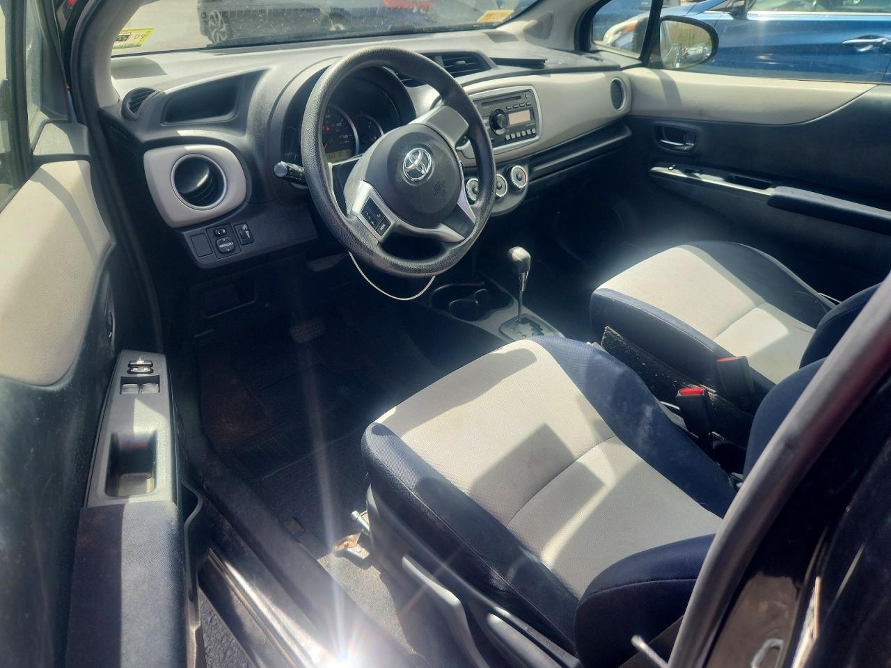 Toyota Yaris 3-door Le