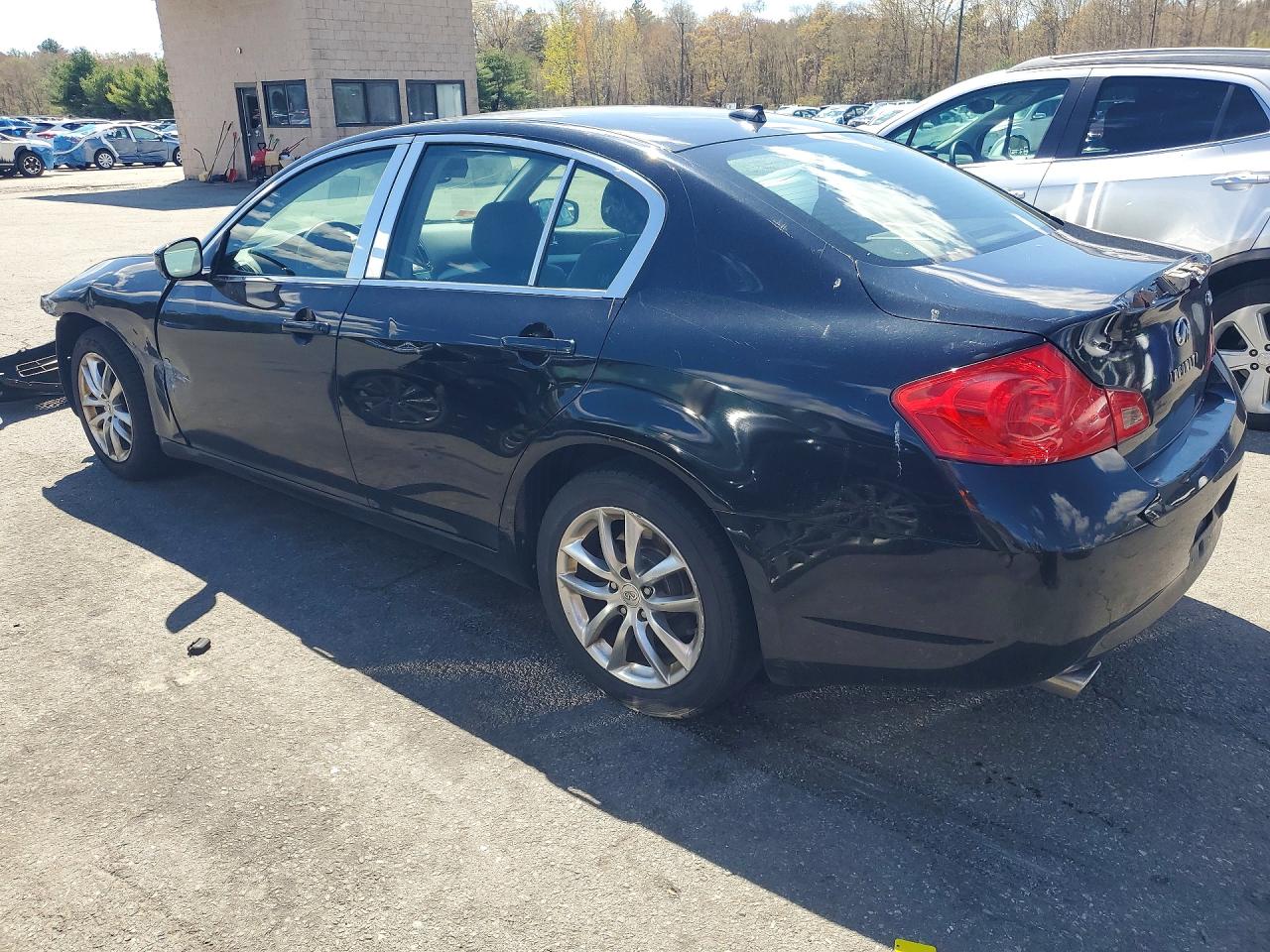 INFINITI G37 X