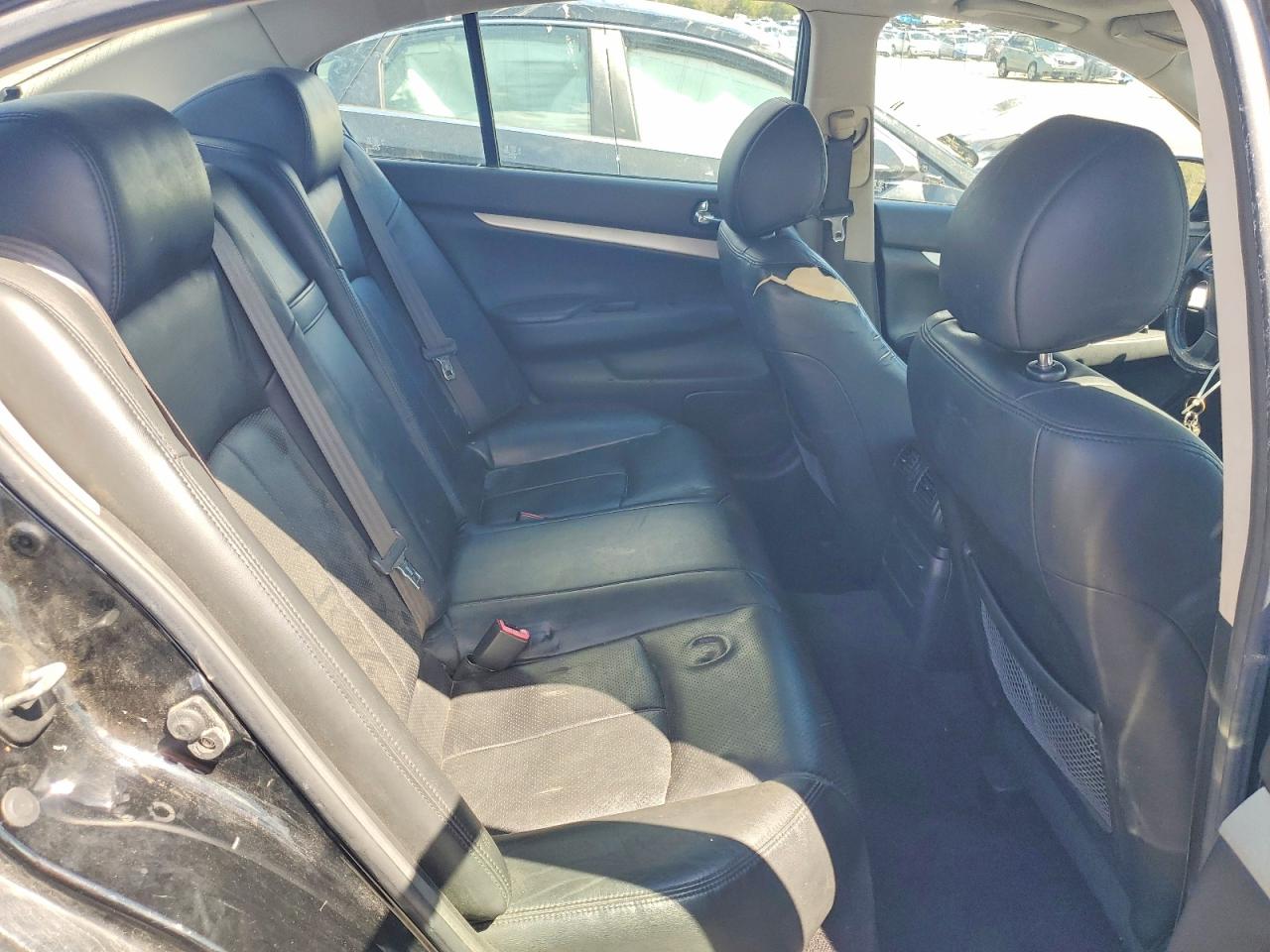 INFINITI G37 X