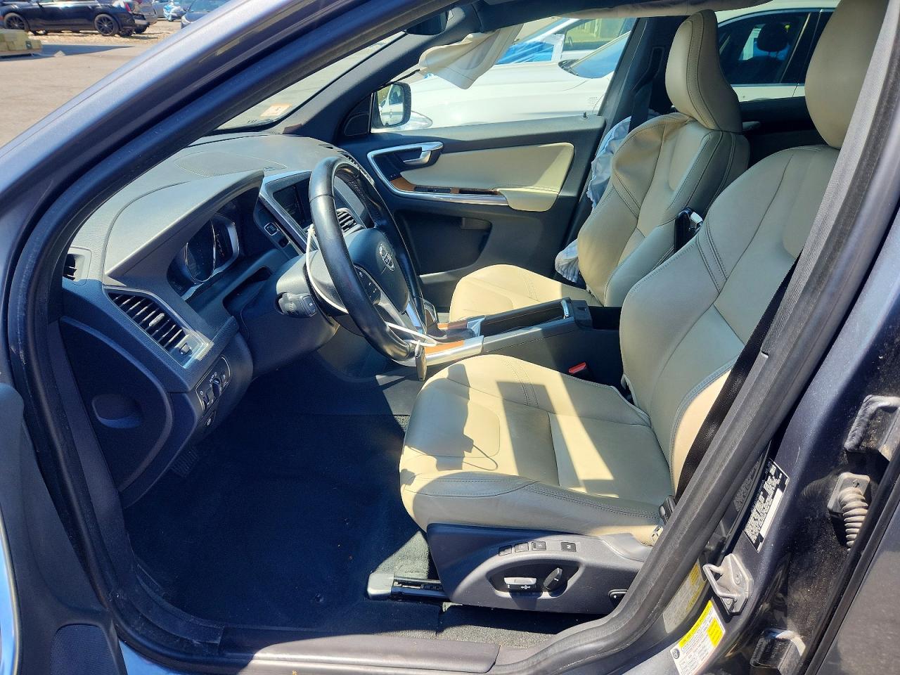 Volvo XC60 T6 Platinum