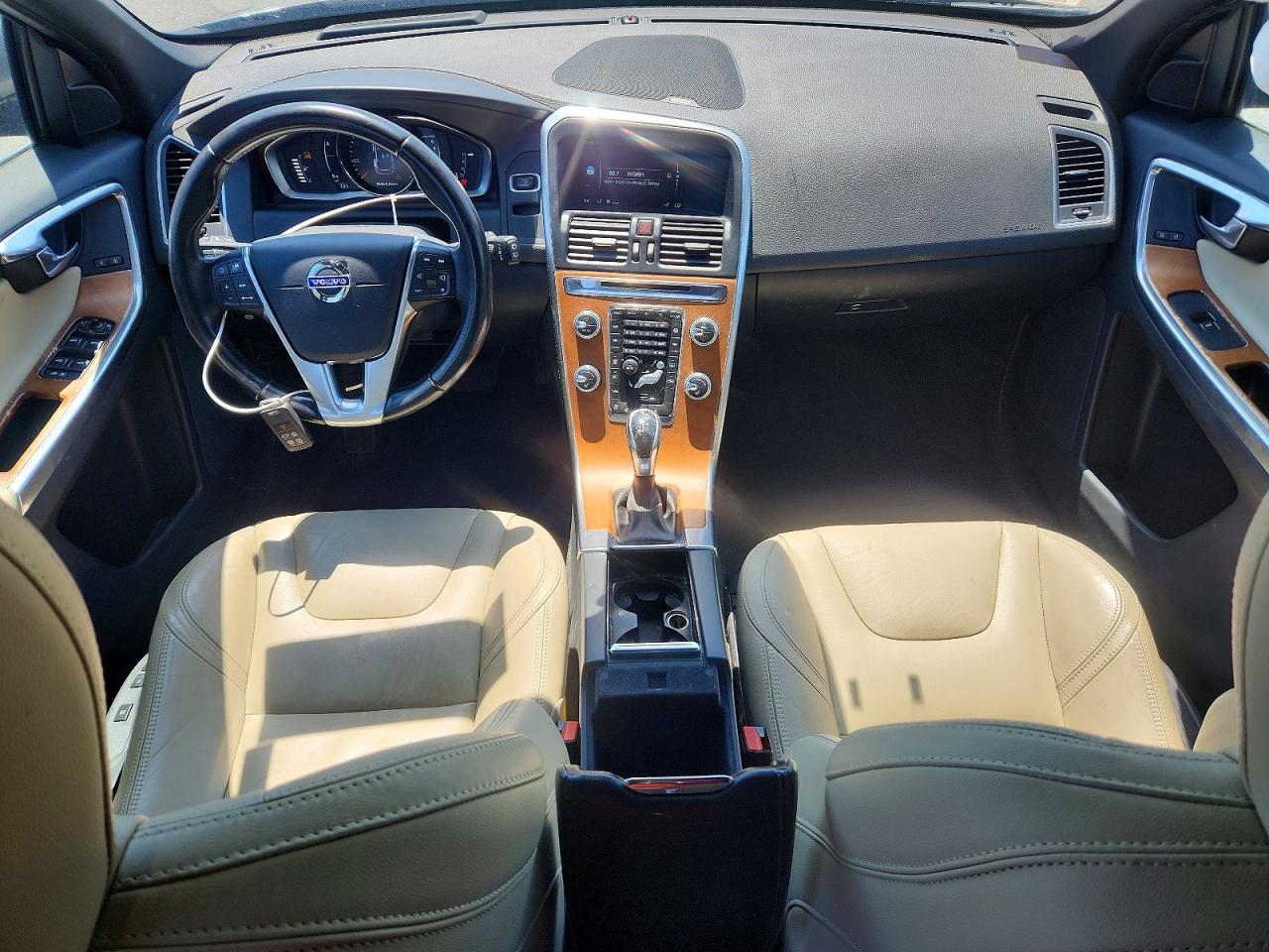 Volvo XC60 T6 Platinum