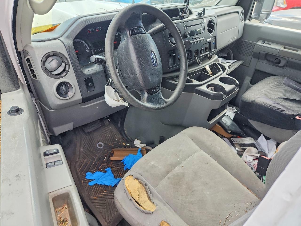 Ford E-250