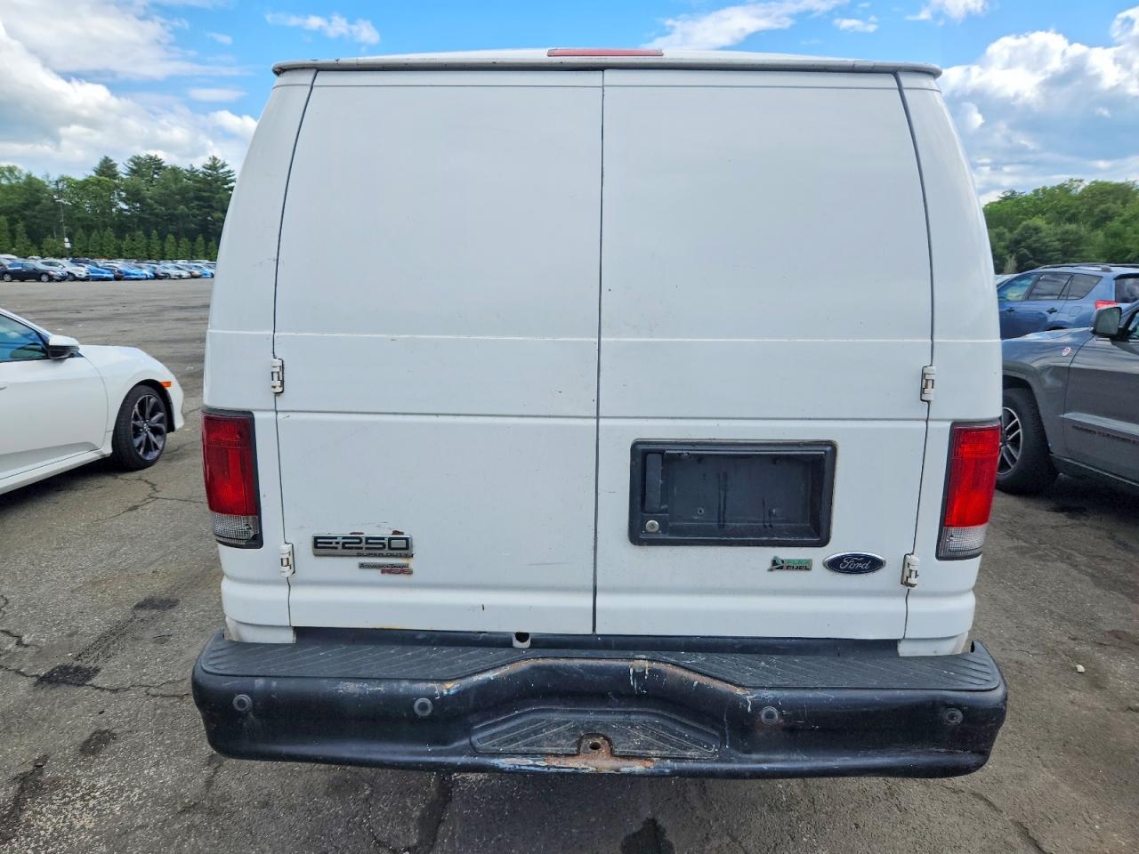 Ford E-250