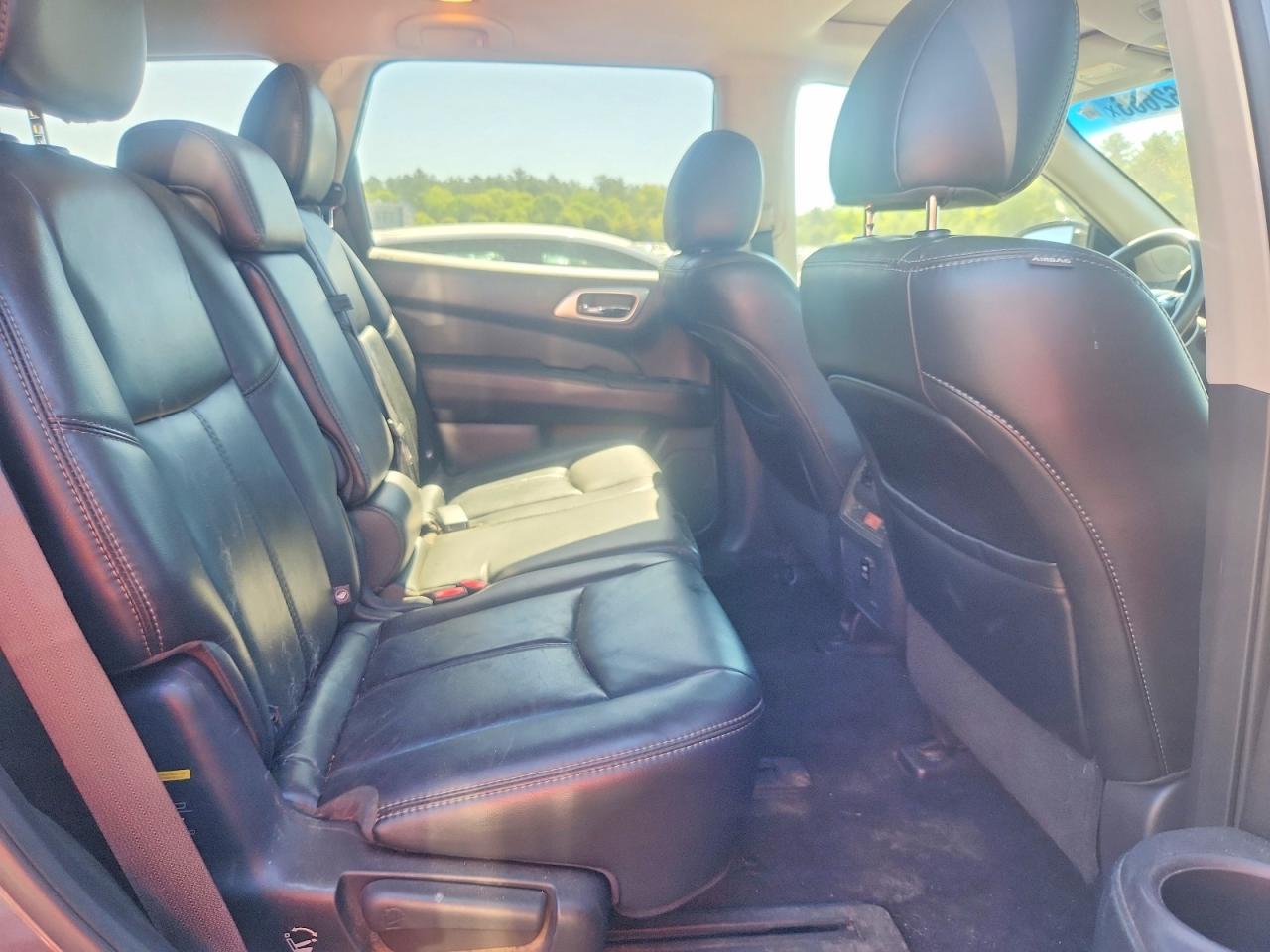 Nissan Pathfinder Sl