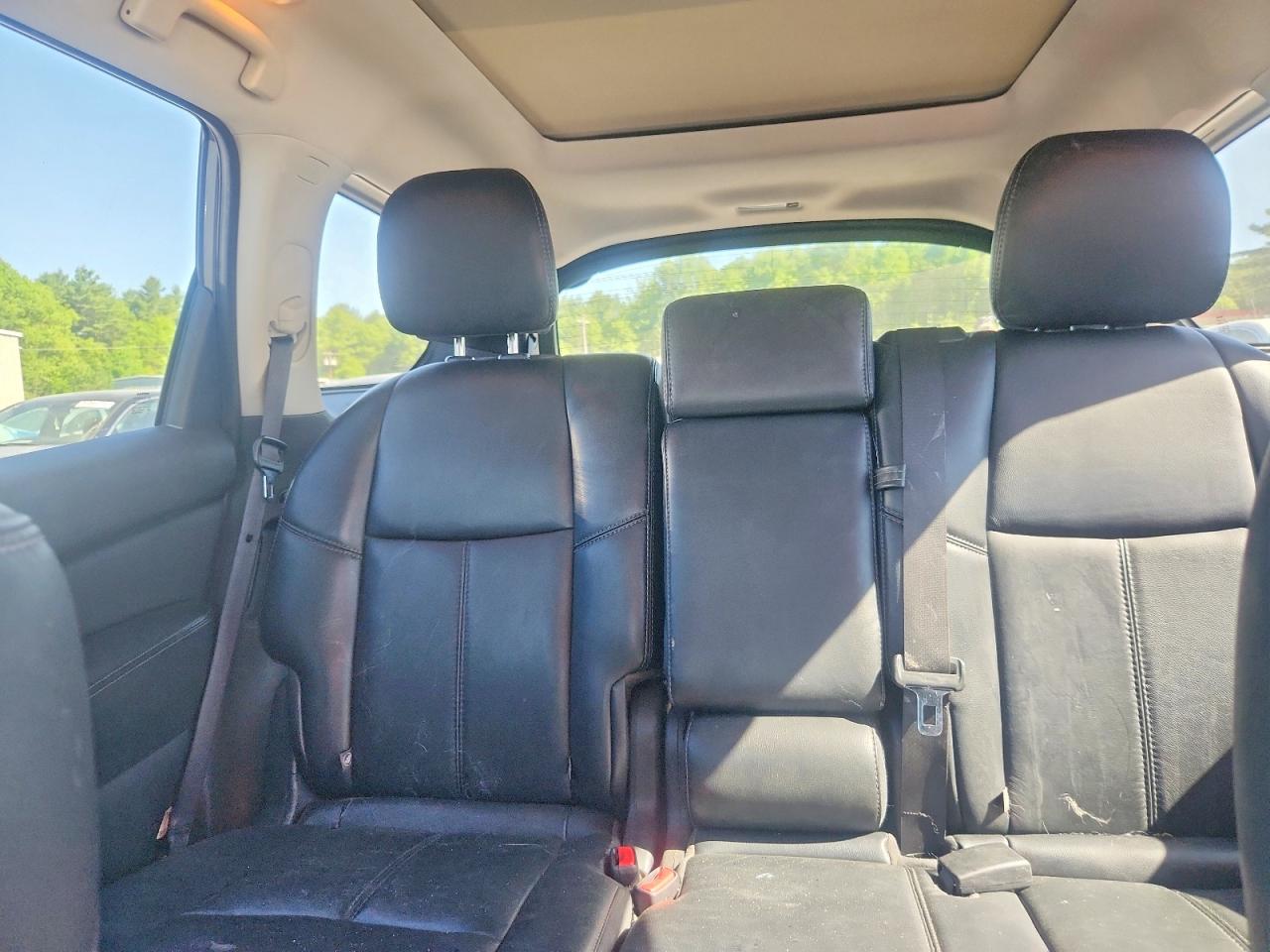 Nissan Pathfinder Sl
