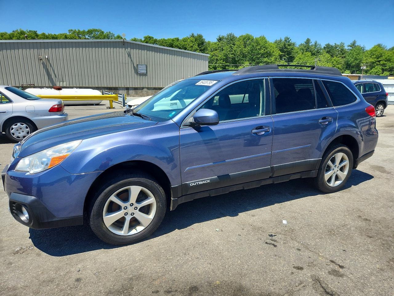 Salvage Subaru Outback Image