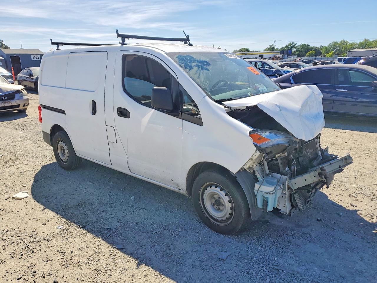 Nissan Nv