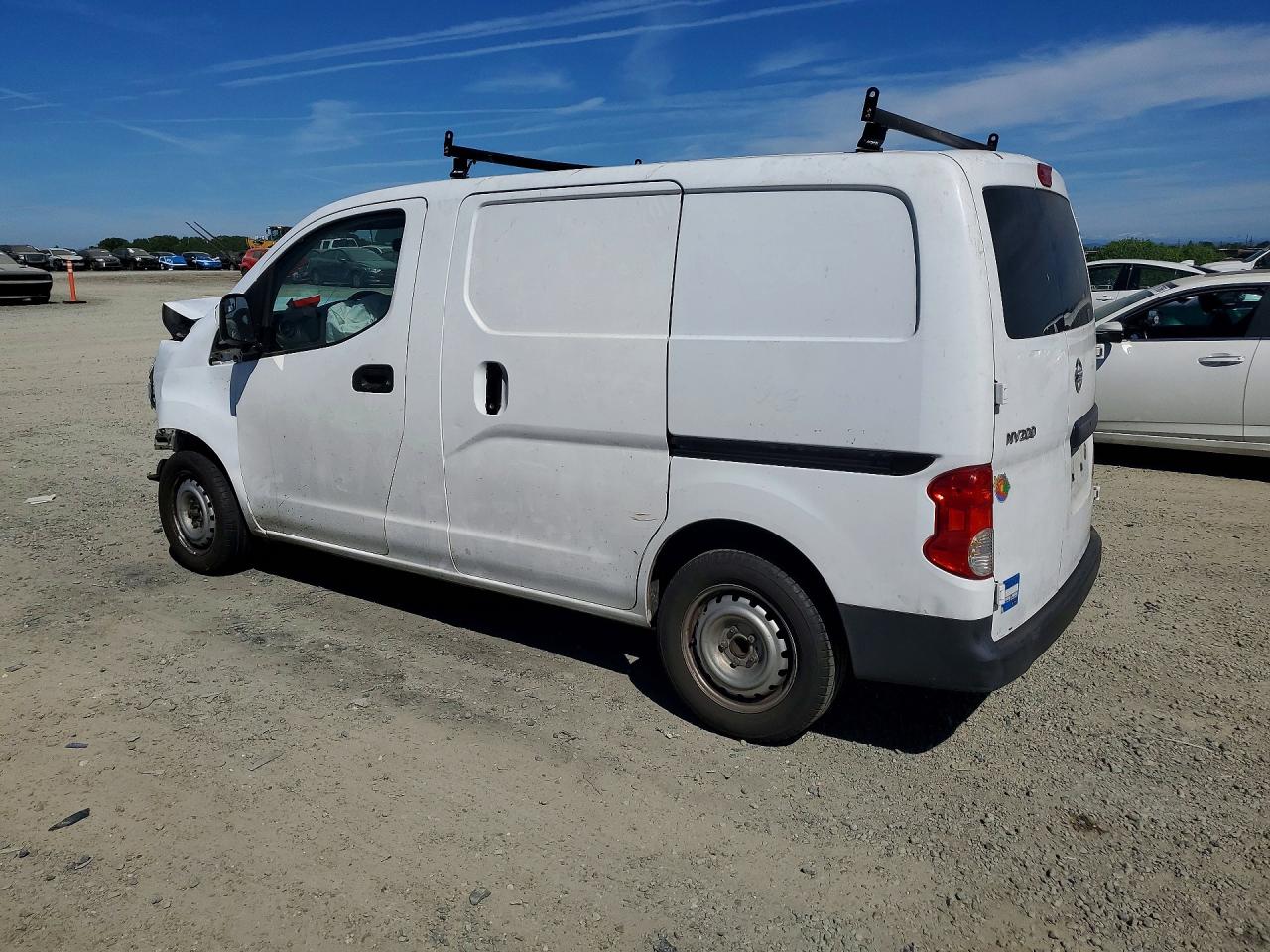 Nissan Nv