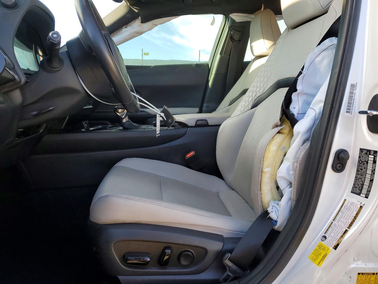 Lexus Ux Base