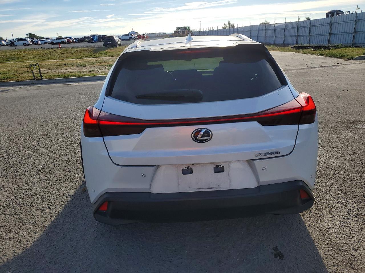 Lexus Ux Base