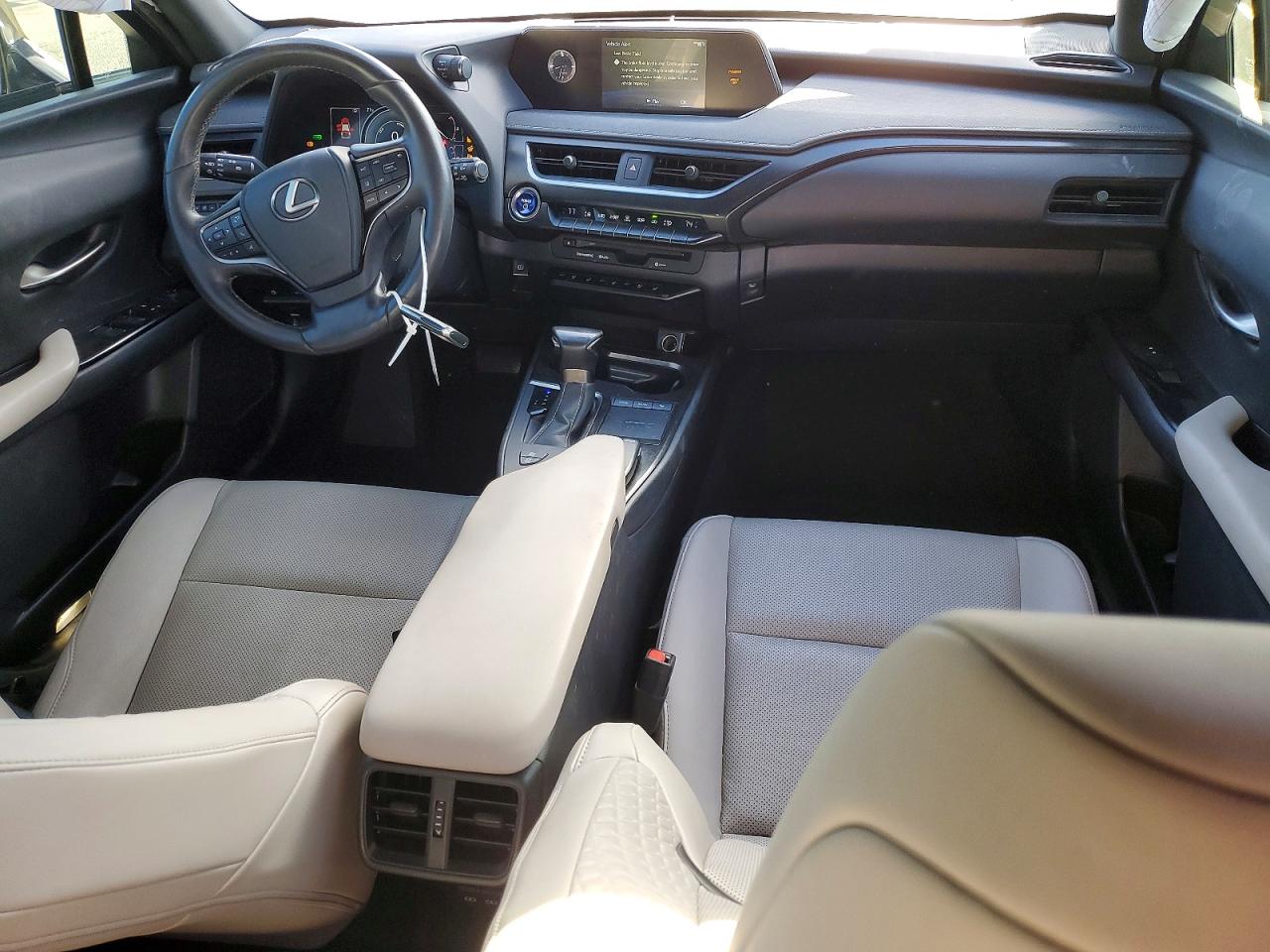 Lexus Ux Base